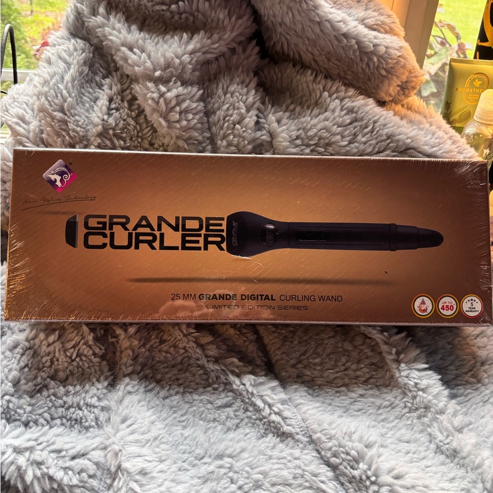 cool Tip/Soft Touch Tourmaline Digital Curling Wand 25MM - $350 MSRP - 5 AVAIL